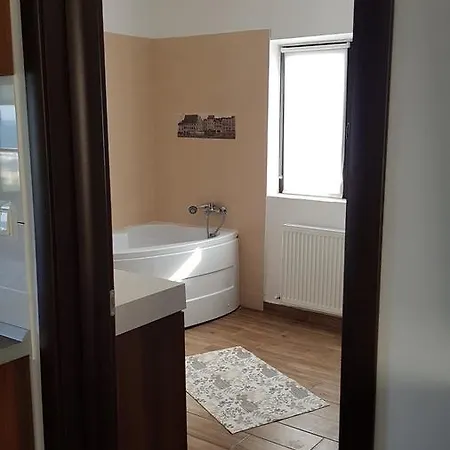 Studio Leon Apartment